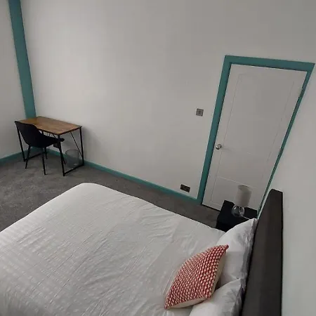 Florence 4 Bedroom House Leeds (West Yorkshire)
