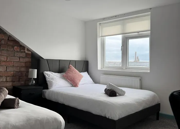 Apartman Florence 4 Bedroom House, Sleeps 14 Leeds